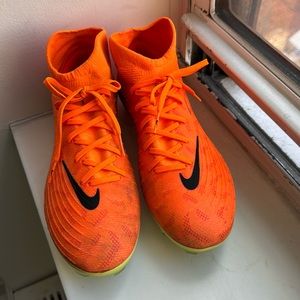 Nike Phantom Luna Elite Soccer Cleats Sz 7.5